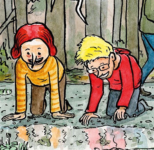 Kinder schauen in Pfütze